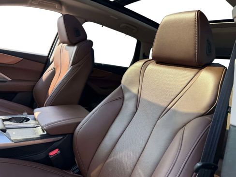 Used 2023 Acura MDX SH-AWD w/ Technology Package image 11