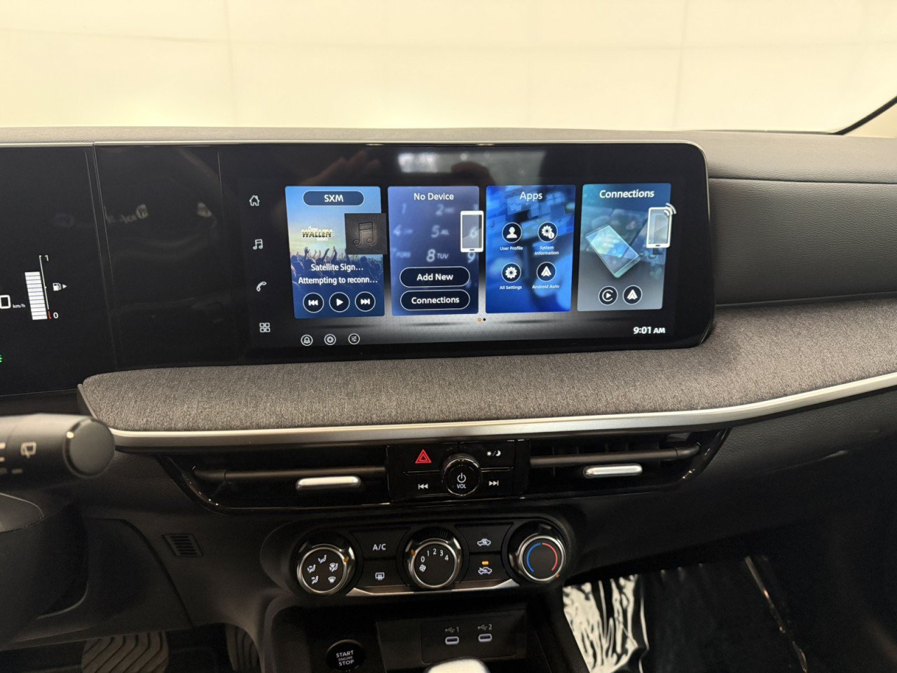 Used 2026 Nissan Kicks S FWD image 18