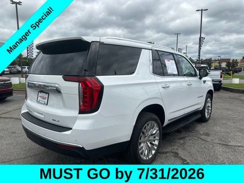 Used 2023 GMC Yukon SLT RWD image 3