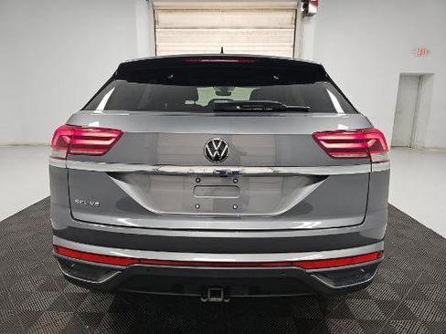 Used 2020 Volkswagen Atlas Cross Sport SEL FWD image 4