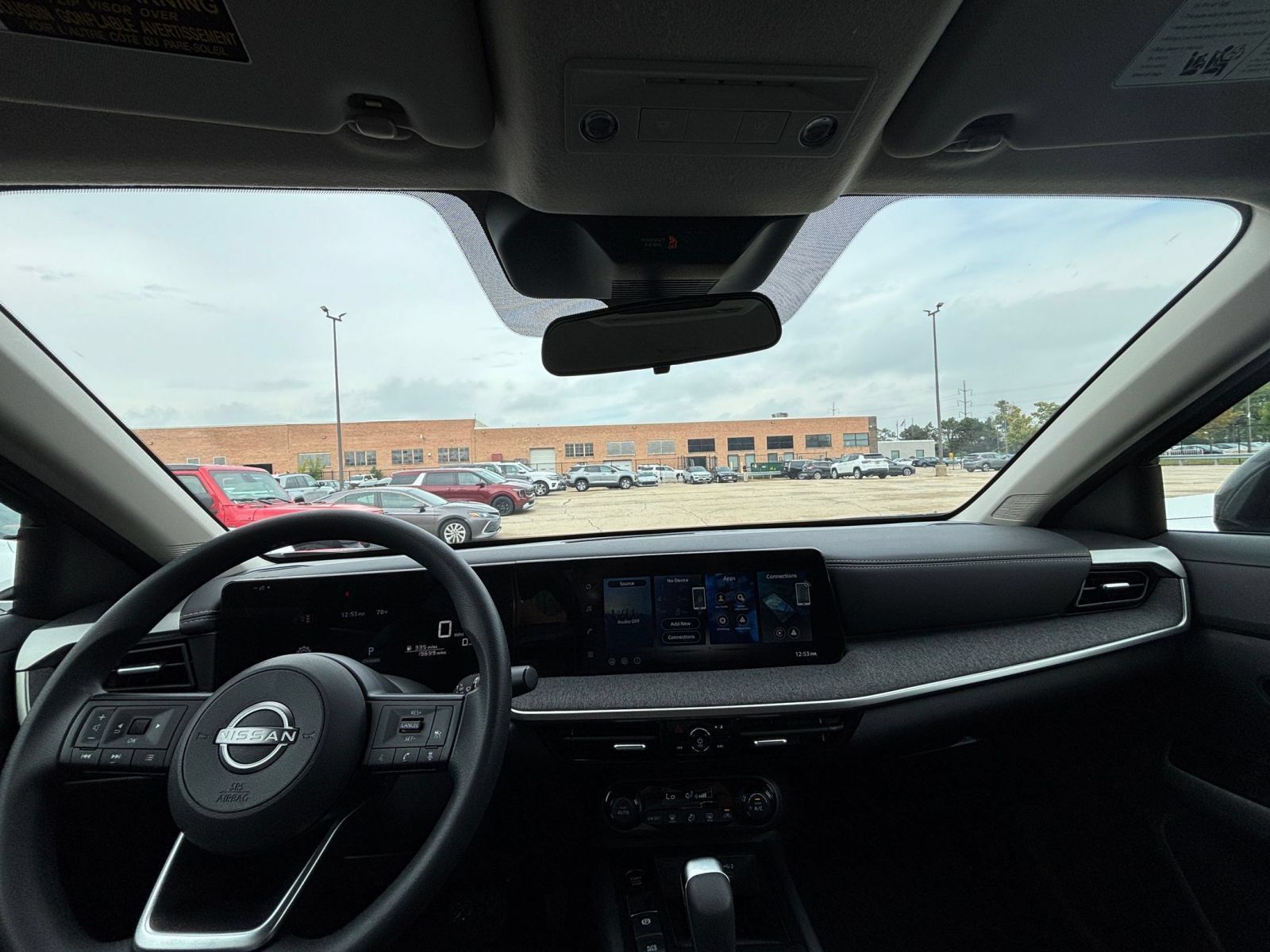 Used 2026 Nissan Kicks SV FWD image 31
