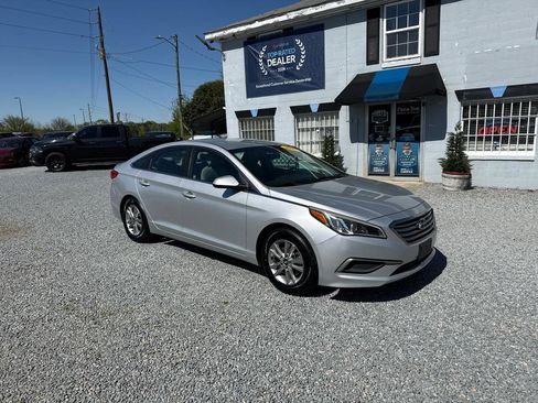 Used 2017 Hyundai Sonata SE FWD image 7