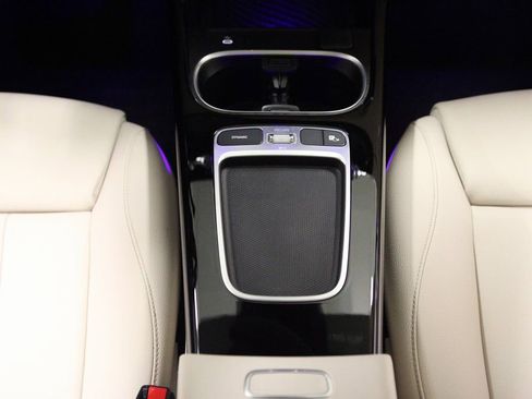 Certified 2025 Mercedes-Benz CLA 250 4MATIC image 16