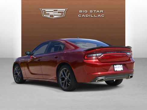 Used 2021 Dodge Charger SXT w/ Blacktop Package RWD image 3
