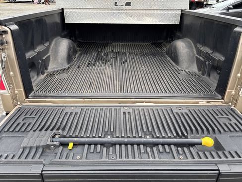 Used 2013 Ford F150 XLT w/ Luxury Equipment Group AWD/4WD image 19