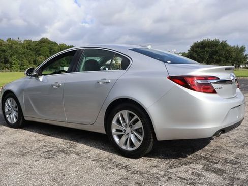 Used 2016 Buick Regal FWD image 6