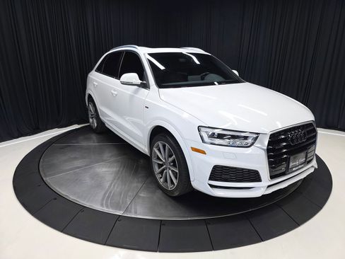 Used 2018 Audi Q3 2.0T Premium Plus w/ Premium Plus Package AWD/4WD image 6