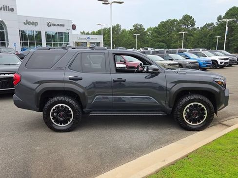 Used 2026 Toyota 4Runner TRD Off-Road Premium AWD/4WD image 13