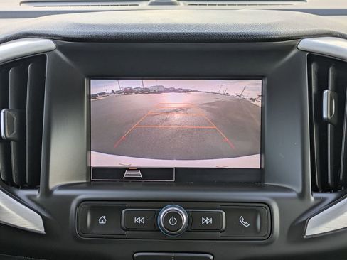 Used 2023 GMC Terrain SLE w/ Driver Convenience Package image 14