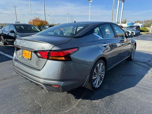 Used 2025 Nissan Altima 2.5 SL FWD image 3