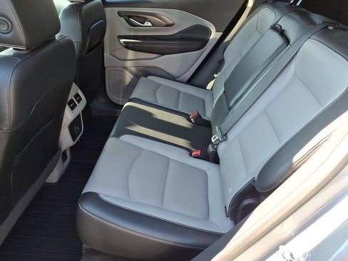 Used 2023 GMC Terrain SLT AWD/4WD image 13