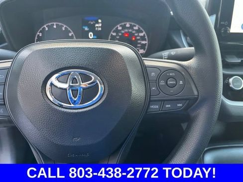 Used 2025 Toyota Corolla LE w/ Convenience Package FWD image 19