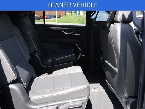 New 2026 GMC Yukon XL Elevation w/ Elevation Premium Package AWD/4WD image 11