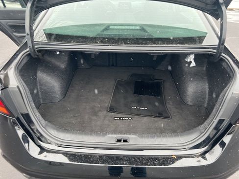 Certified 2024 Nissan Altima 2.5 SV image 12