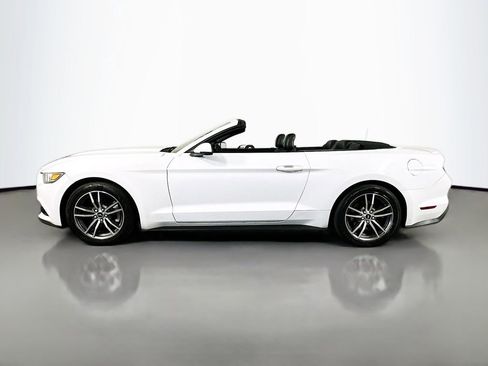 Used 2016 Ford Mustang Premium image 4