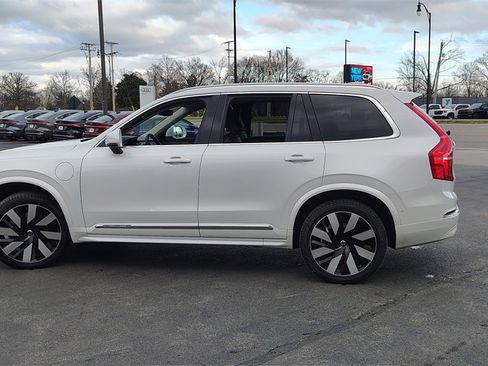 Certified 2024 Volvo XC90 T8 Plus w/ Protection Package Premier image 5