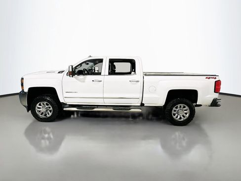 Used 2018 Chevrolet Silverado 2500 LTZ w/ Duramax Plus Package AWD/4WD image 5