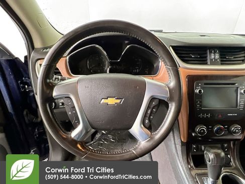 Used 2015 Chevrolet Traverse LT w/ Style and Technology Package AWD/4WD image 8