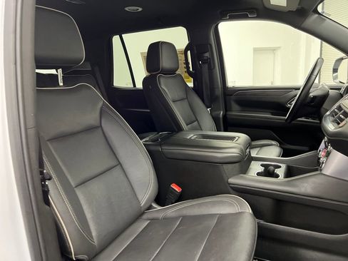 Used 2023 GMC Yukon SLT image 37