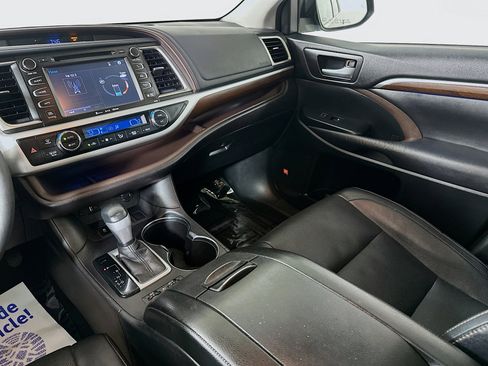 Used 2016 Toyota Highlander Limited Platinum AWD/4WD image 23