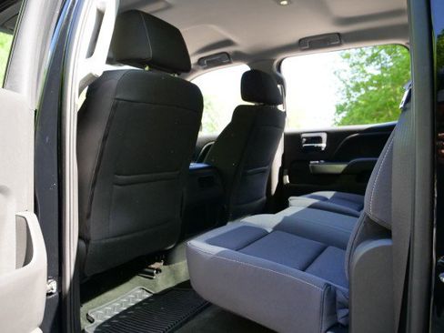 Used 2018 Chevrolet Silverado 1500 LT w/ All Star Edition image 24