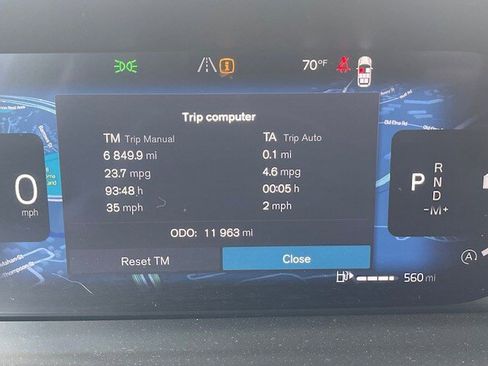 Used 2025 Volvo XC90 B6 Plus AWD/4WD image 19