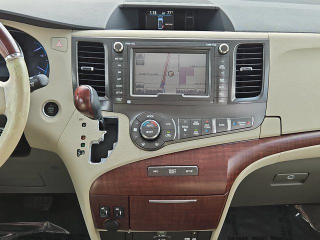 Used 2011 Toyota Sienna Limited w/ Premium Pkg AWD/4WD image 15