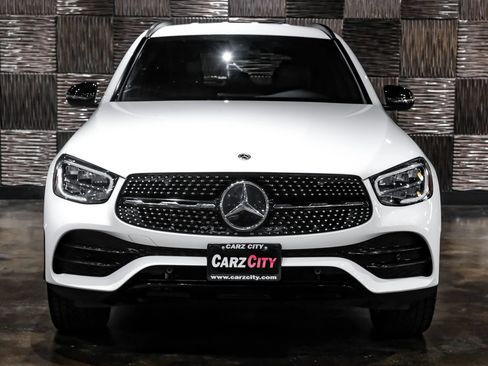 Used 2021 Mercedes-Benz GLC 300 image 4