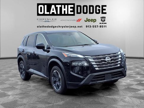 Used 2024 Nissan Rogue SV image 30