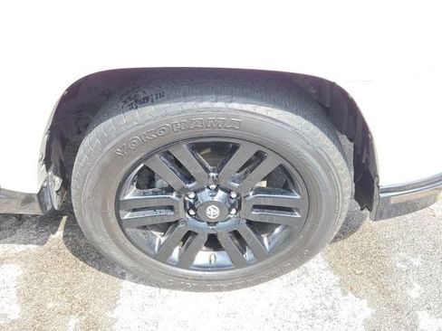 Used 2019 Toyota 4Runner Limited AWD/4WD image 35
