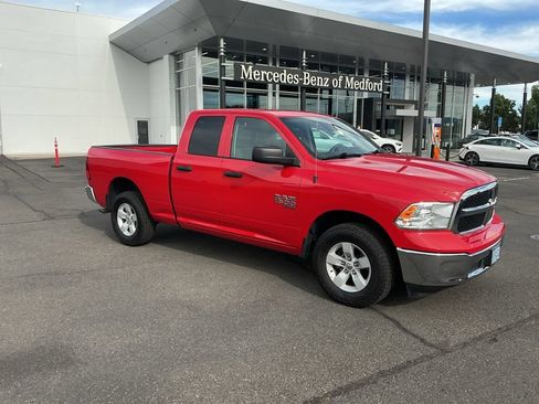 Used 2024 RAM 1500 Classic SLT AWD/4WD image 6