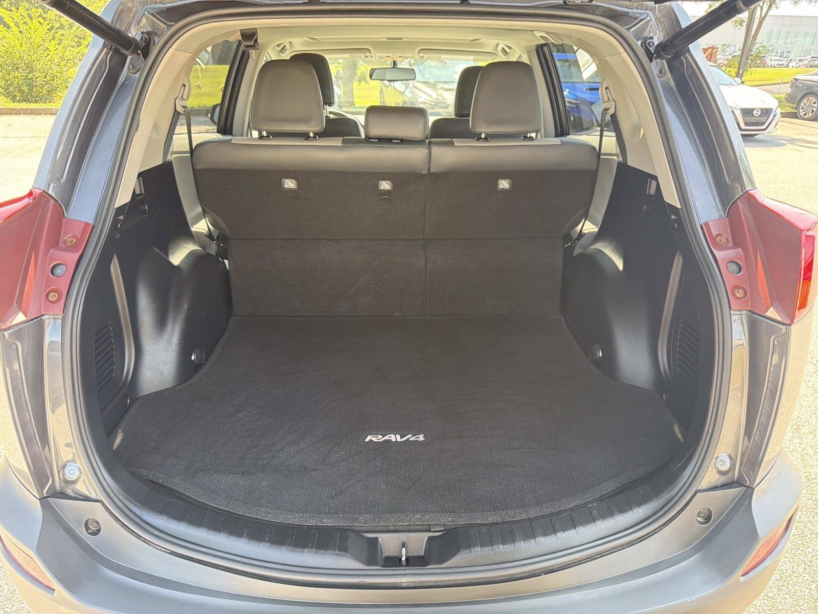 Used 2013 Toyota RAV4 Limited AWD/4WD image 19