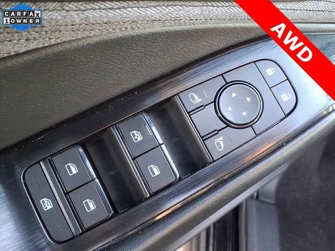 Used 2023 Nissan Rogue S image 11