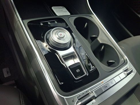 New 2026 Kia Carnival SX image 11