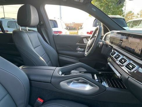 Used 2025 Mercedes-Benz GLE 350 4MATIC image 32