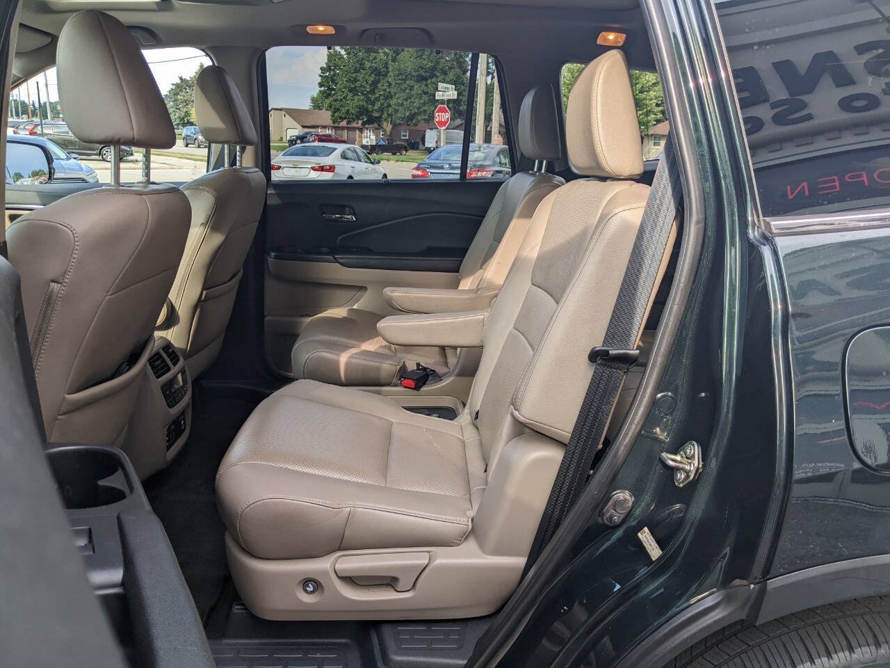 Used 2016 Honda Pilot Elite image 12