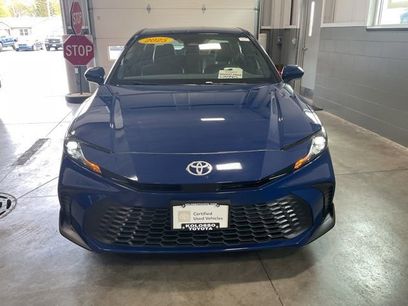 Used 2025 Toyota Camry SE w/ Convenience Package