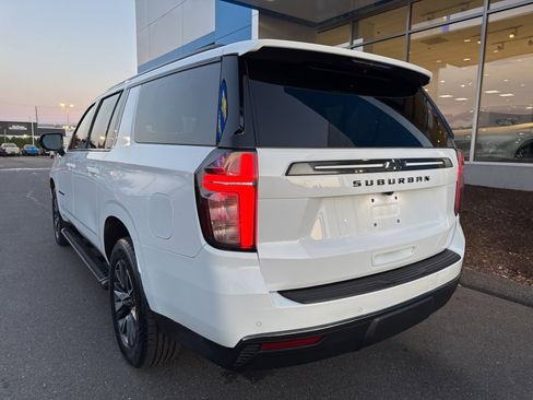 Used 2022 Chevrolet Suburban Z71 image 8