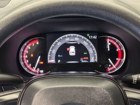 Used 2025 Toyota RAV4 XLE AWD/4WD image 26
