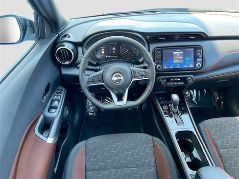Used 2024 Nissan Kicks SR image 20