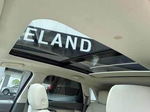 New 2026 Cadillac XT5 Premium Luxury w/ Driver Assist Package FWD image 21