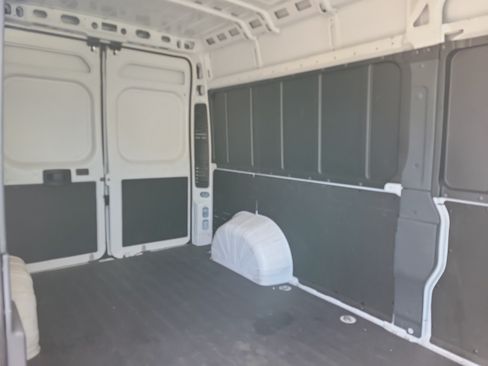 Used 2025 RAM ProMaster 3500 w/ Convenience Group FWD image 6
