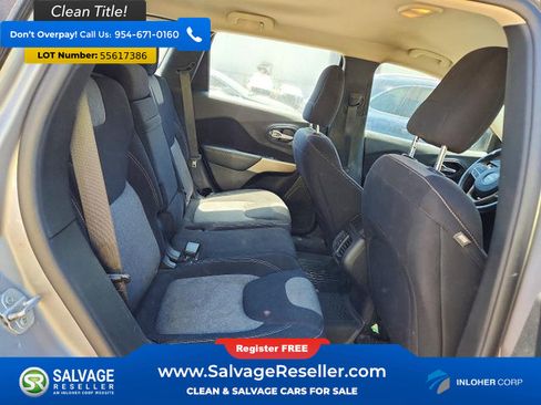 Used 2017 Jeep Cherokee Sport AWD/4WD image 15
