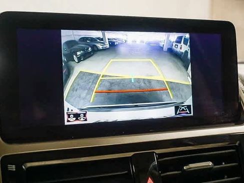 Used 2023 Lexus GX 460 Premium w/ Accessory Package image 25