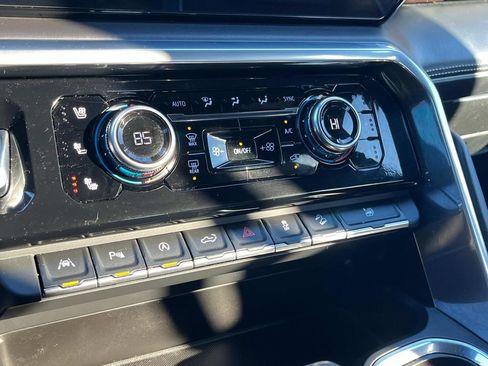 Used 2023 GMC Sierra 1500 Denali Ultimate image 42