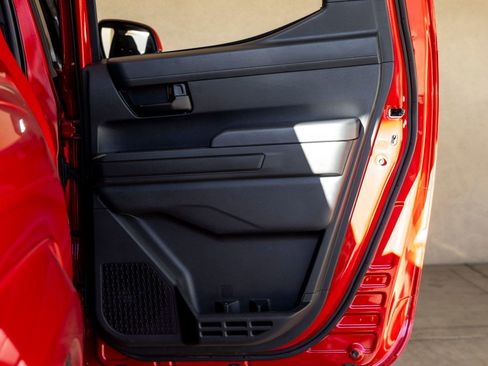 Used 2024 Toyota Tacoma 4x4 Double Cab image 21