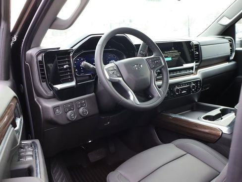 New 2026 Chevrolet Silverado 2500 LT w/ Trail Boss Package image 15