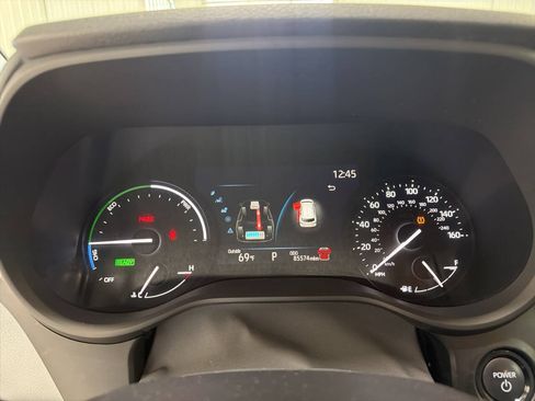 Used 2025 Toyota Sienna LE FWD image 17