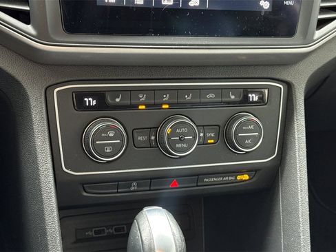 Used 2020 Volkswagen Atlas SE image 31