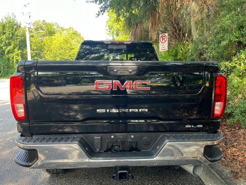 Used 2023 GMC Sierra 2500 SLE AWD/4WD image 12